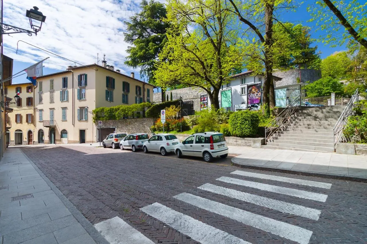 Apartament Bergamo Art - Porta Agostino 0*,